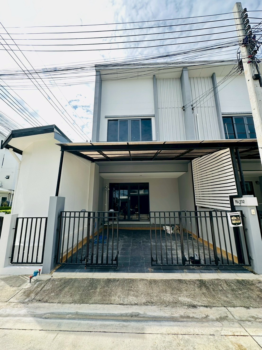 🏡 ขายทาวน์โฮมหลังมุม 2 ชั้น เฌอ บางขุนนนท์