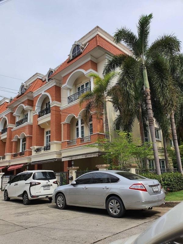 ให้เช่าทาวน์โฮม 3.5 ชั้น 40 ตรว. Casa City ลาดพร้าว ซ.โยธินพัฒนา3