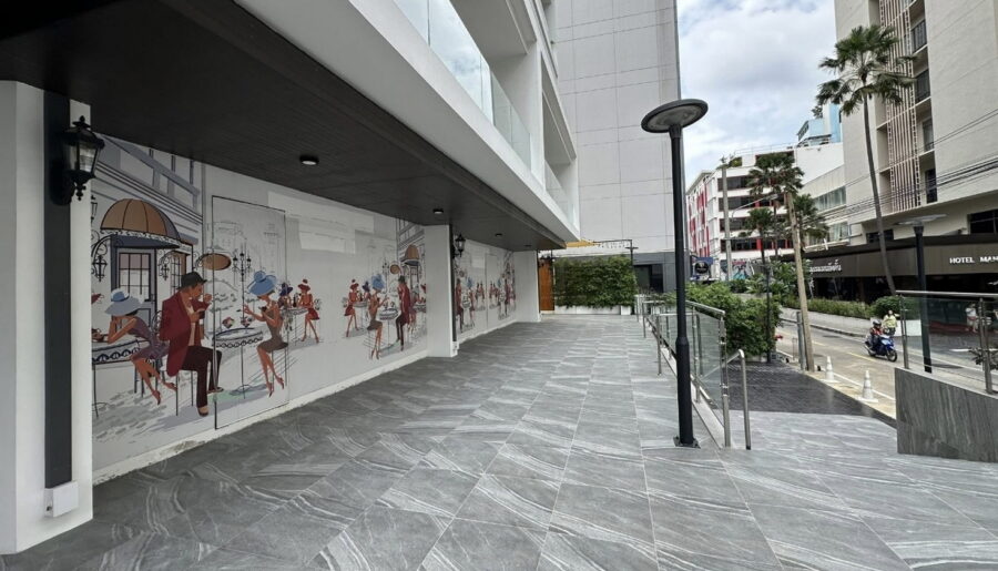 Shop available for rent 282 Sq.m. Avenue Sukhumvit 15