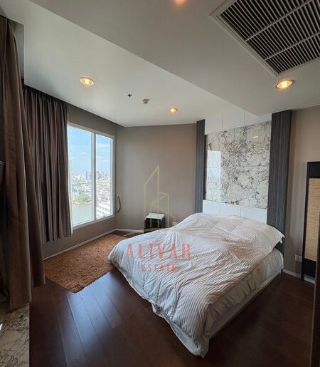Condo for sale, Maenam Residence, Chao Phraya River view Near BTS