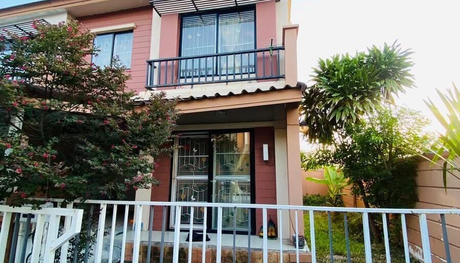 ขายทาวน์เฮ้าส์ 2 ชั้น พฤกษา 58/1 บางเสาธง สมุทรปราการ หัวมุม พื้นที่ 24 ตร.วา โทร 084-4692351