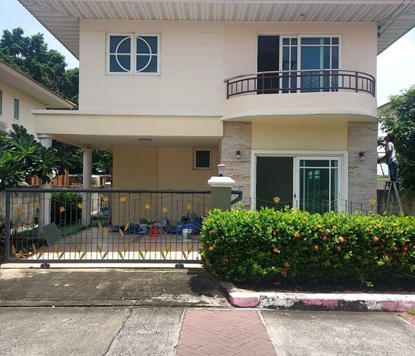 ขายบ้านเดี่ยว 2 ชั้น หมู่บ้านศุภาลัย พาร์ควิลล์ 5 การเดินทางสะดวก เข้าออกได้หลายทาง ราคา 8.7 ลบ. โทร 0819308276