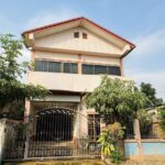 ขายบ้านพร้อมที่ดิน ในตัวเมืองพิษณุโลก 2 ชั้น มีดาดฟ้า เนื้อที่ 42 ตร.ว. แถมฟรีเฟอร์นิเจอร์ พร้อมเข้าอยู่ โทร 081-9629980