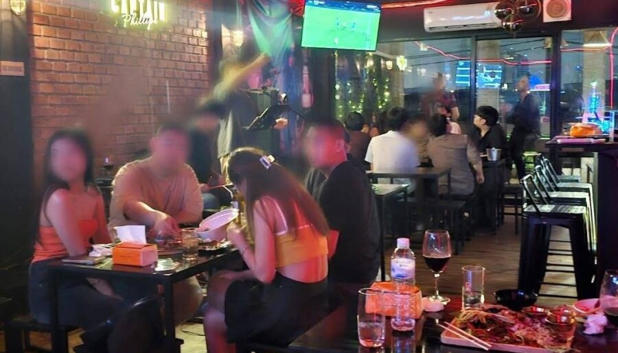 เซ้งร้านนั่งชิล ห้วยขวาง เหม่งจ๋าย ติดริมถนนใหญ่ ดังสุดฮอต