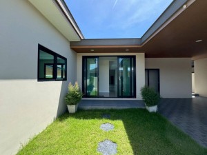 ขาย บ้านเดี่ยว บ้านพูลลวิลล่าราคาถูกกว่าตลาดห้วยใหญ่พัทยา Cheaper-than-any-nearbyhomes-, บ้านใหม่ยังไม่เคยเข้าอยู่ Huay-Yai-Pattaya, House-with-private-pool-AffordablePrice-