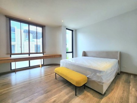 ขาย ทาวน์โฮม Luxury-Townhome-Located-in-the-heart-ofRamaIII–Sathupradit ทาวน์โฮมหรูพระราม3 Luxury-townhome-Rama3-For-Home-office ใกล้สาทรสีลม รายล้อมด้วยโรงเรียนนานาชาติ